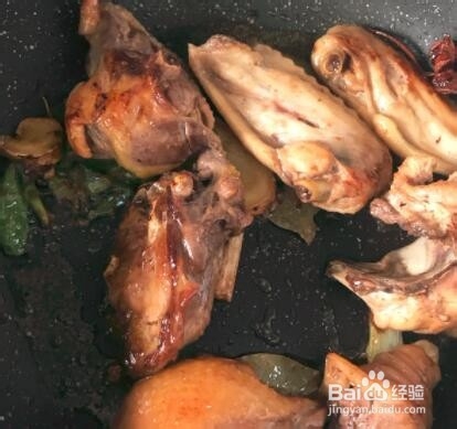 老母鸡砂锅炖土豆怎么做？