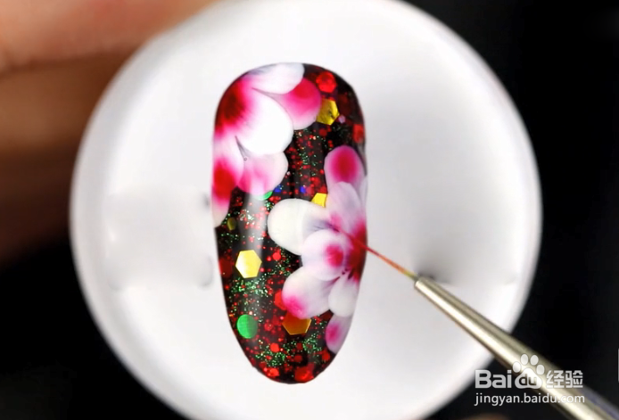 怎样做华丽的泡泡花指甲