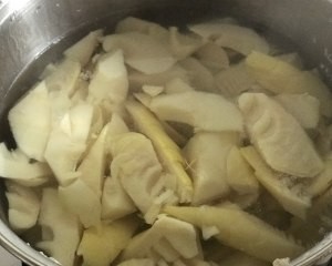 健康养生佳品竹笋烧肉的做法