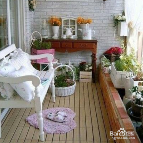 阳台巧妙改成卫生间