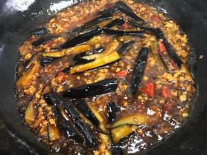 美味鱼香茄子煲的做法
