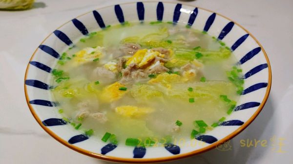 煎蛋白菜滑肉汤