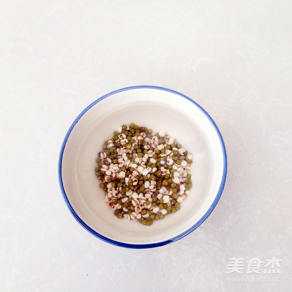 绿豆薏米甜汤
