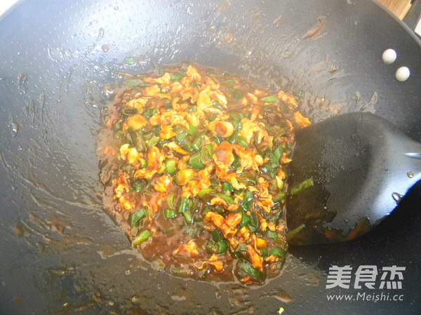 鸡蛋炸酱手擀面
