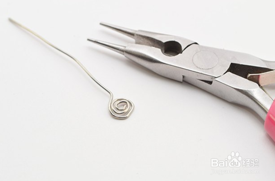 怎样自己制作一条贝壳珍珠项链?