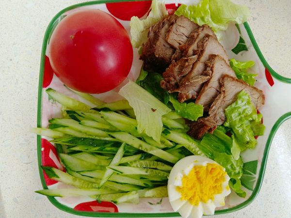 酸辣捞汁牛肉荞麦面