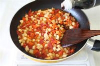 汉中裤带扯面的做饭