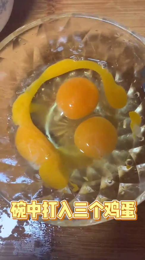 如何制作美味的韭菜炒鸡蛋？