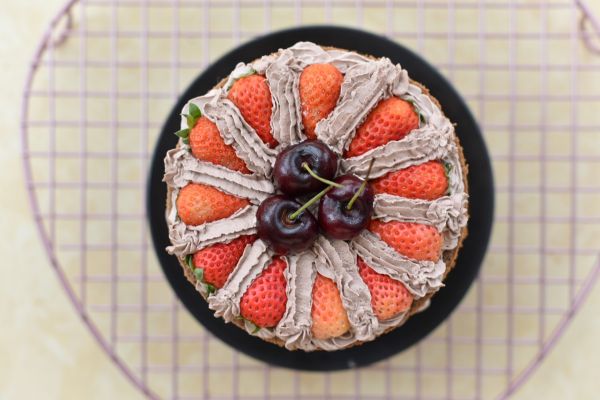 可可水果裸蛋糕