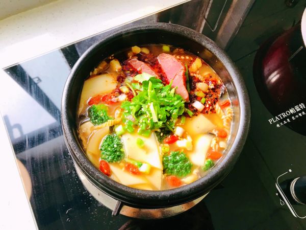做个牛肉麻酱砂锅