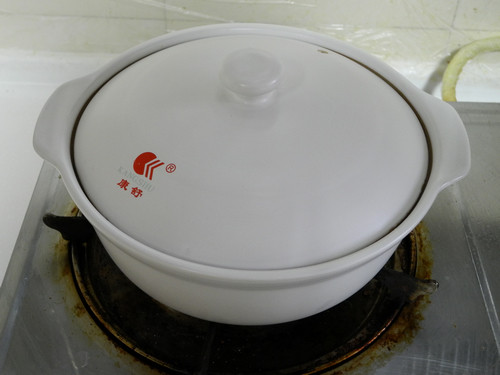 教你做香喷喷的菌香鸭腿煲仔饭，味道美极了