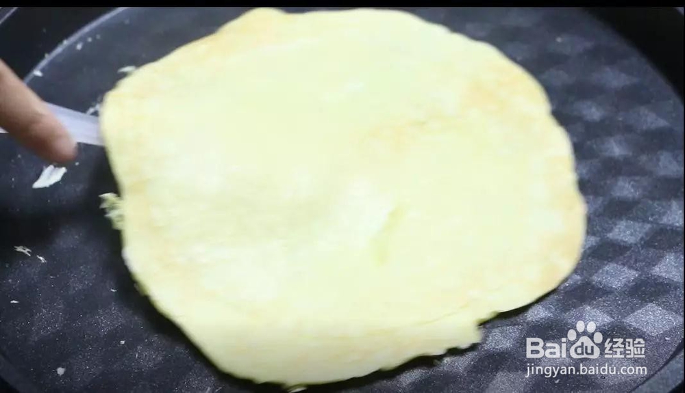 浓郁的蛋香，胡萝卜瘦肉鸡蛋卷