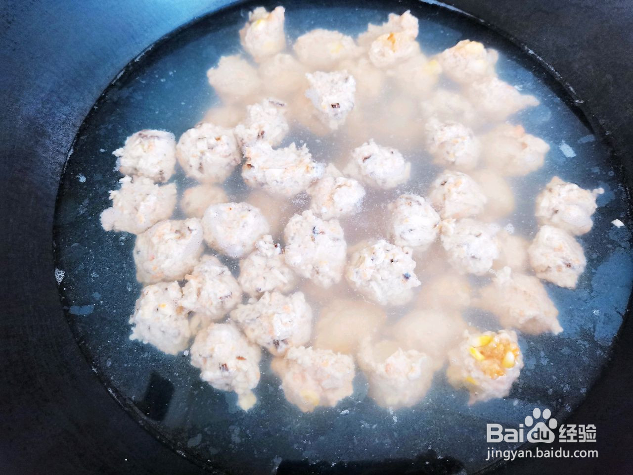 减脂餐西红柿鸡胸肉丸汤的做法