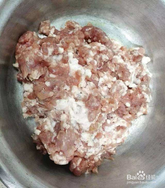 白菜韭菜猪肉饺子馅的做法