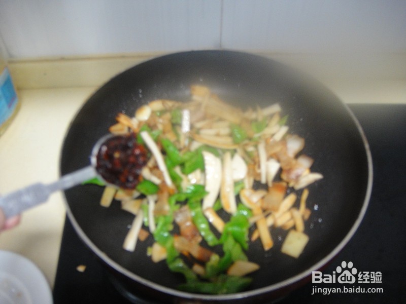 干煸五花肉杏鲍菇的做法