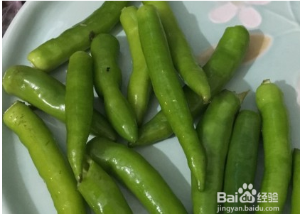 如何给青椒去苦味