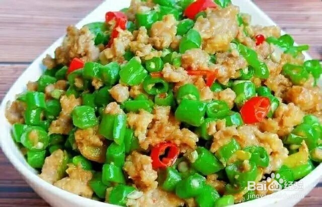 一道非常好吃,鲜香家常小炒菜,做法很简单,