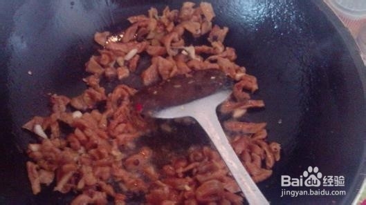 如何做美味的萝卜干炒肉