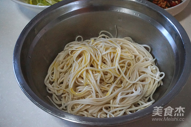 香辣拌面的做法