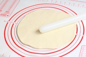 四川特-广式腊肠芦笋披萨怎么做