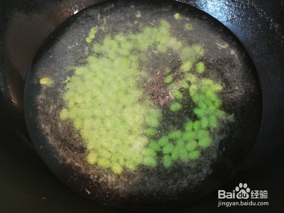 百吃不厌的菌肉汤面蘑菇毛豆肉汤面