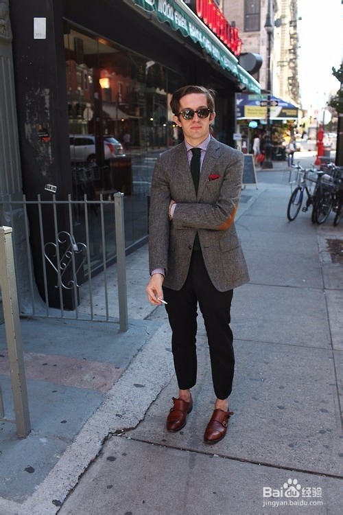 男士正装怎么搭配皮鞋?