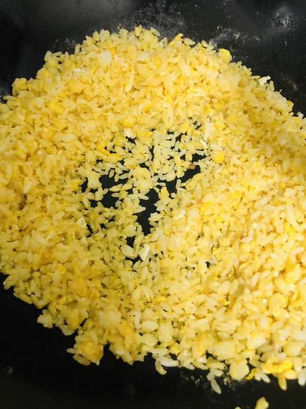 黄金米煮熟后图片图片