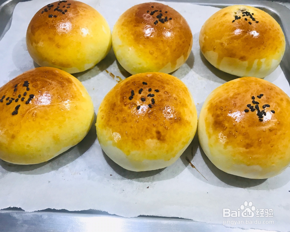 西点豆沙软面包的做法