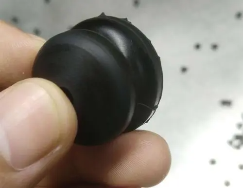 产品有毛边怎么解决