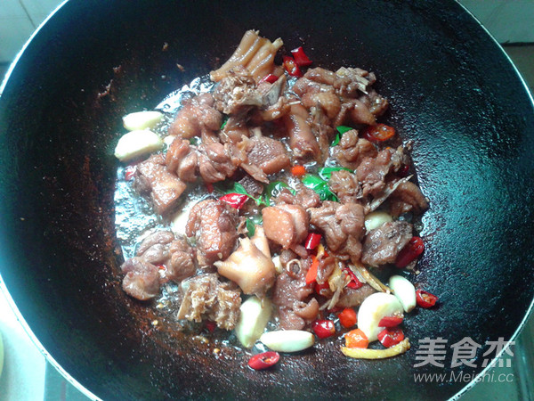 啤酒烧鸭块的做法