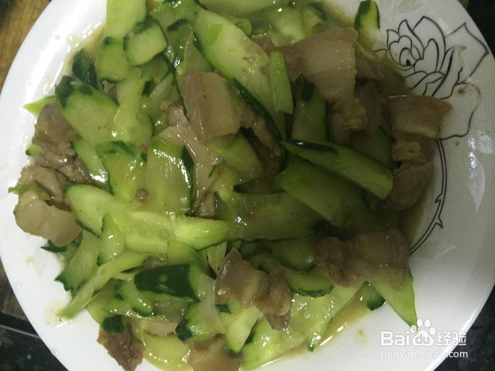 家常菜之五花肉炒黄瓜的简单做法