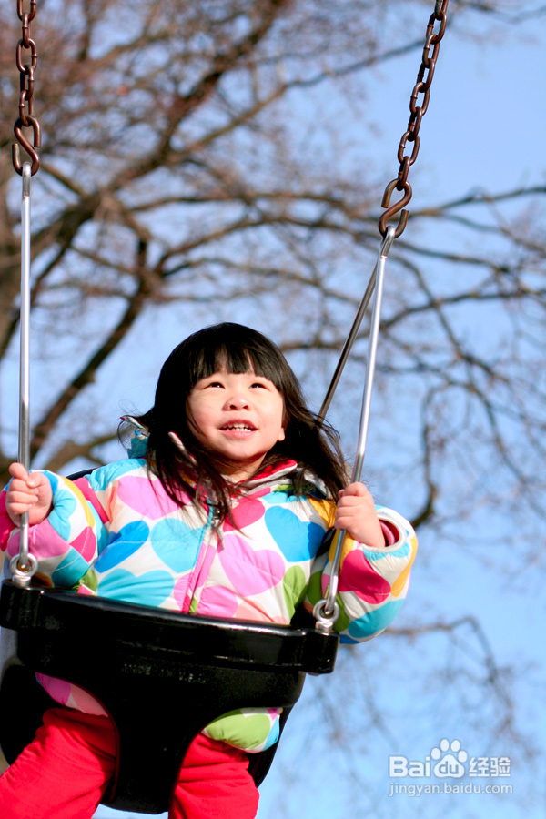 美国社区儿童乐园钻猪笼(组图)