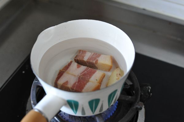 丝瓜火腿鸭汤煲
