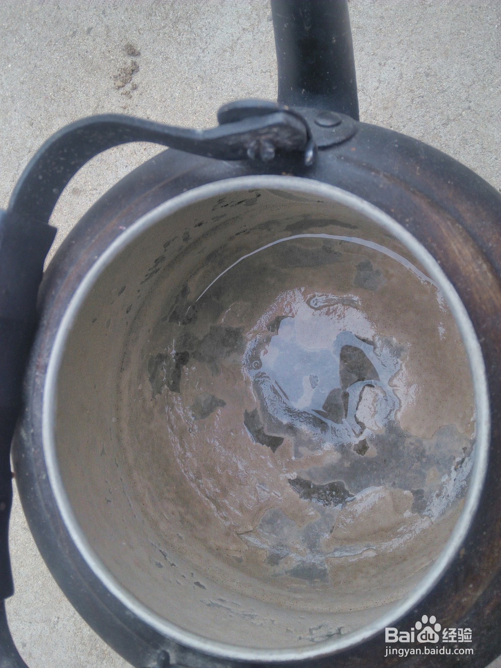 烧水壶水垢太厚，怎么去除水垢