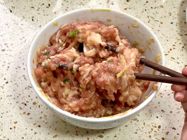 广东韭黄猪肉云吞