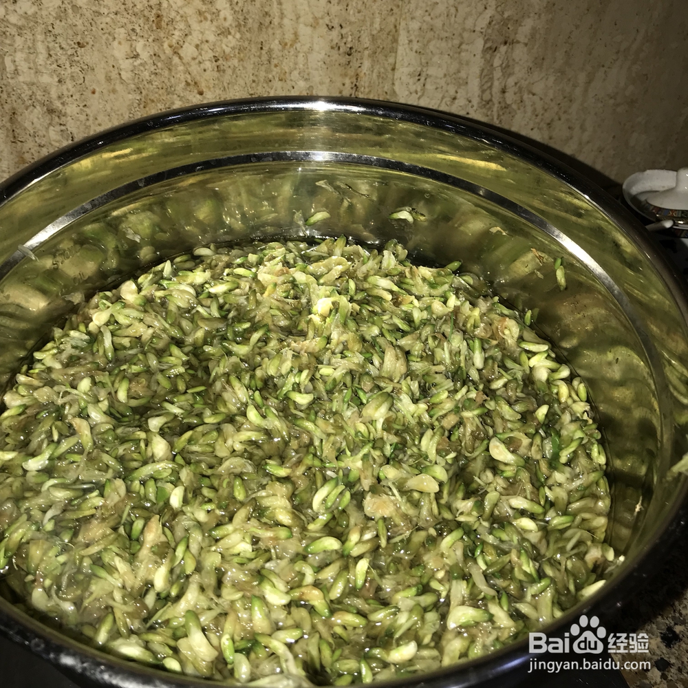 做出入味的槐花肉包