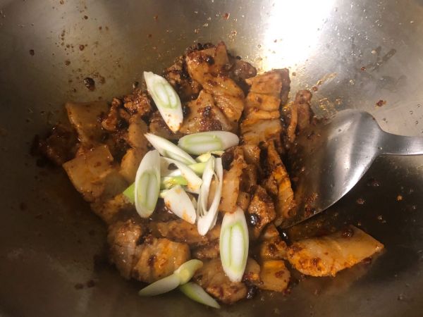 就吃莲白回锅肉