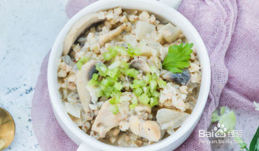 怎么做出美味的减脂奶香蘑菇炖荞麦饭