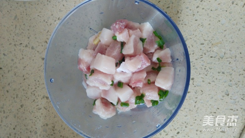 煮胡萝卜香菇水饺