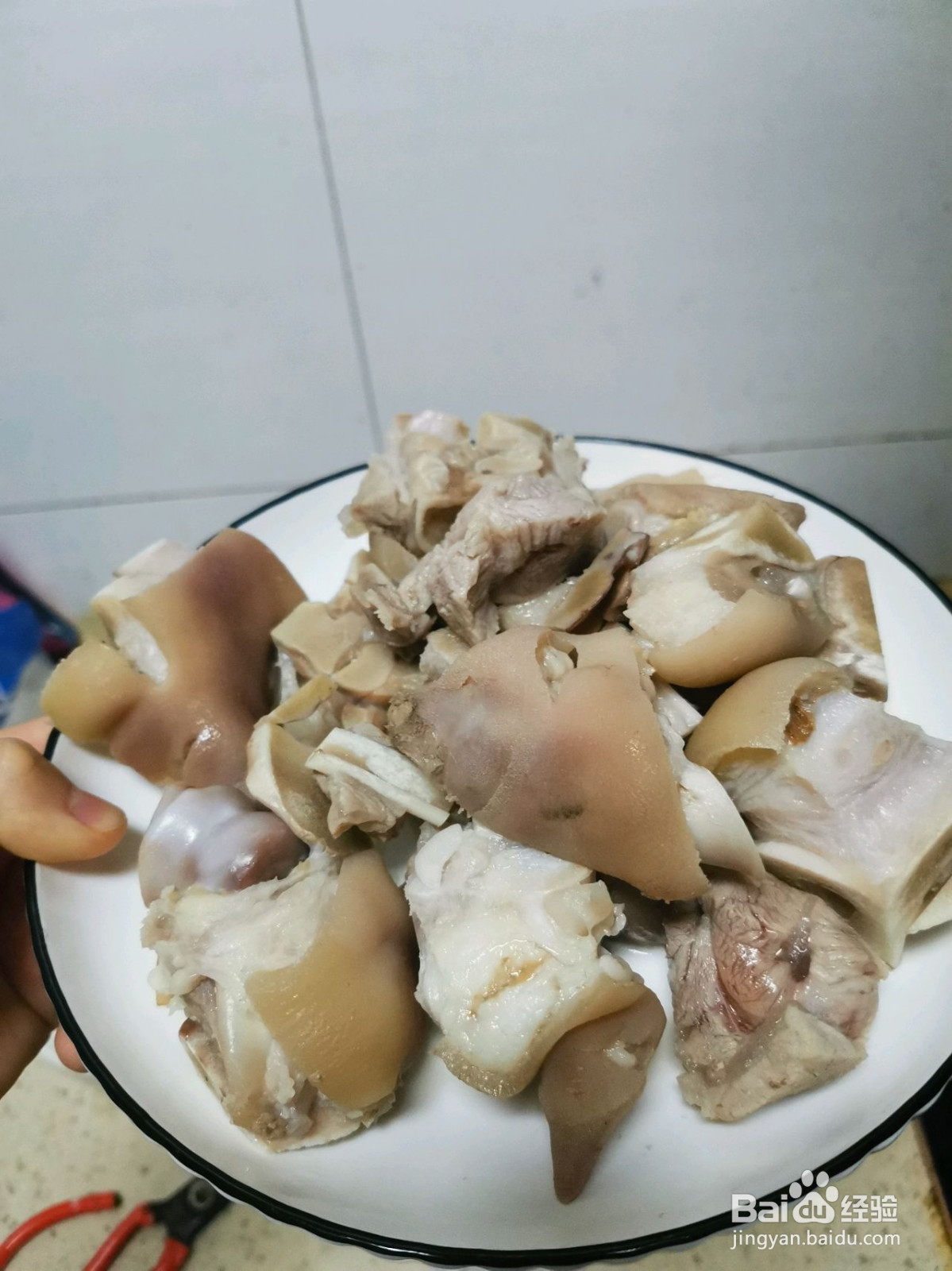 黄豆焖猪蹄的做法