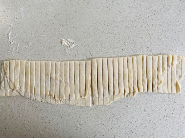 试试这碗番茄浓汤手擀面