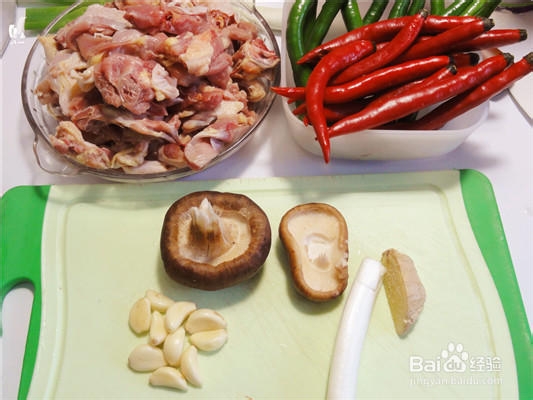 怎么做辣椒炒鸡?