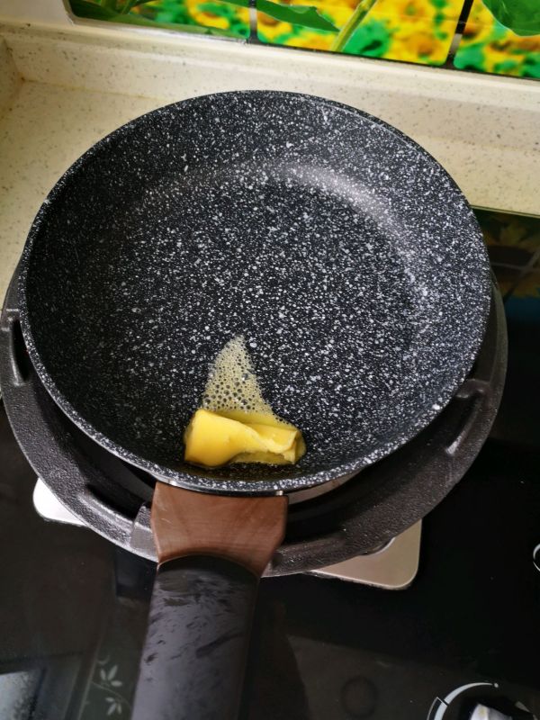 厚土司烤香肠芝士