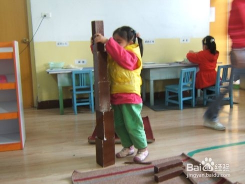 怎样和宝宝一起快乐长大!：[5]选玩具