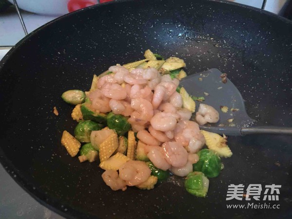 杂炒虾仁的做法