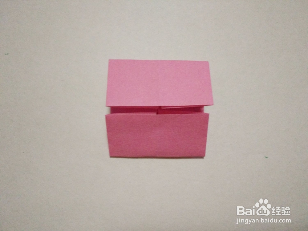 粉嫩的十二瓣立体纸花的折纸方法
