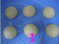 酸奶黑麦香肠面包