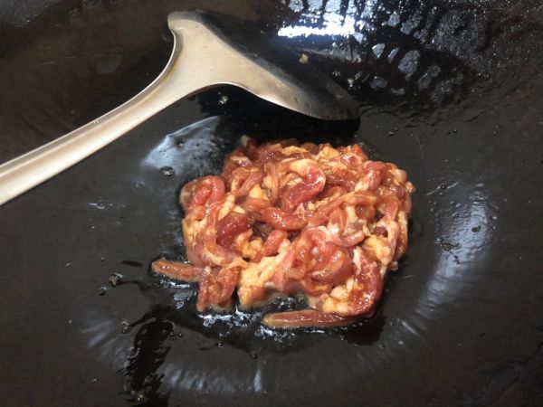 青蒜肉丝炒香干