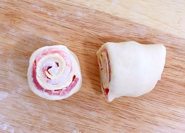 培根芝士面包卷