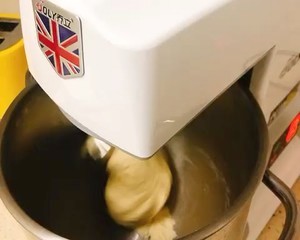 奶香小面包的做法